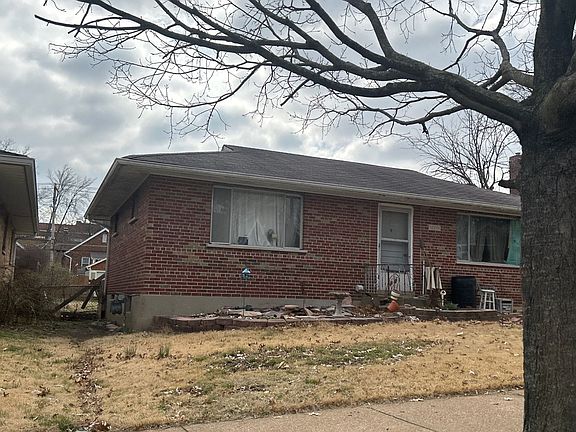 3rd image of 5028 Parker Ave