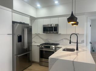 101 Condor St #3-2, Boston, MA 02128