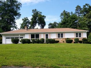 61 Glenwood Dr, Westfield, MA 01085