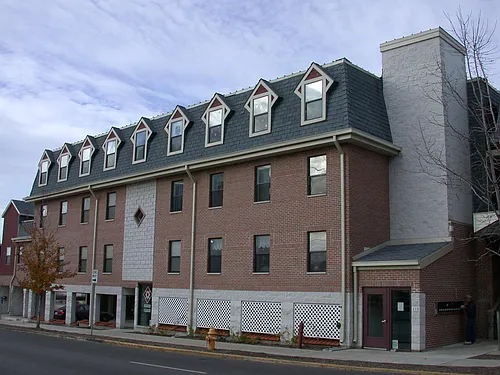610 South St #9 Photo 1