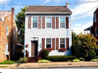 108 S College St, Myerstown, PA 17067