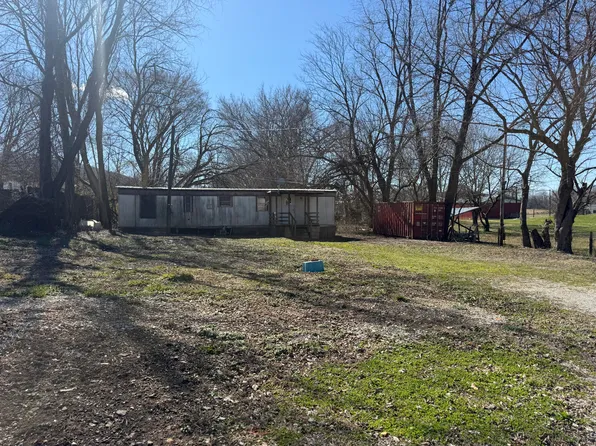 323 College St, Monticello, KY 42633