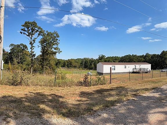3rd image of 29069 Ridge Creek Rd