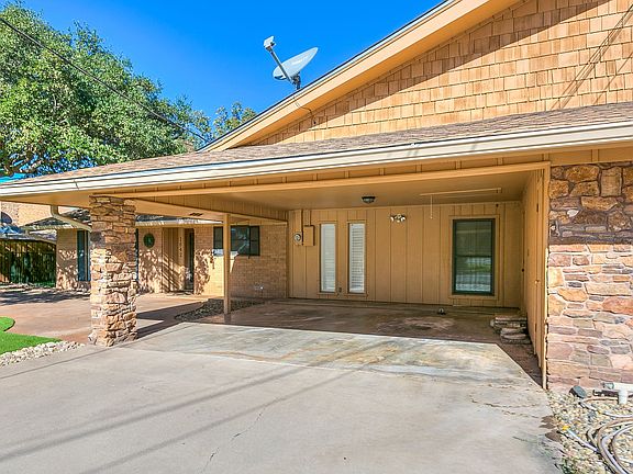 5th image of 1642 La Villa Cir