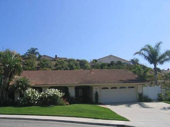 1st image of 744 Creekmont Ct