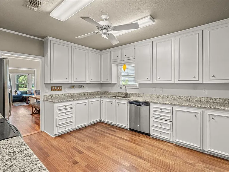 3141 Wabash Ave — Photo 14