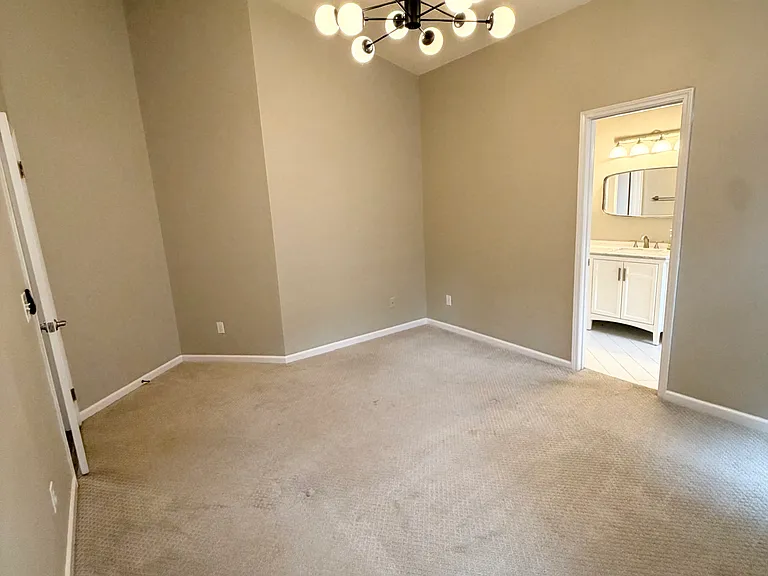 14174 Hampton Falls Dr N — Photo 29