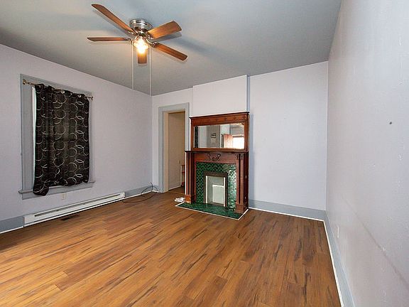 2nd image of 129 Drummer Ave