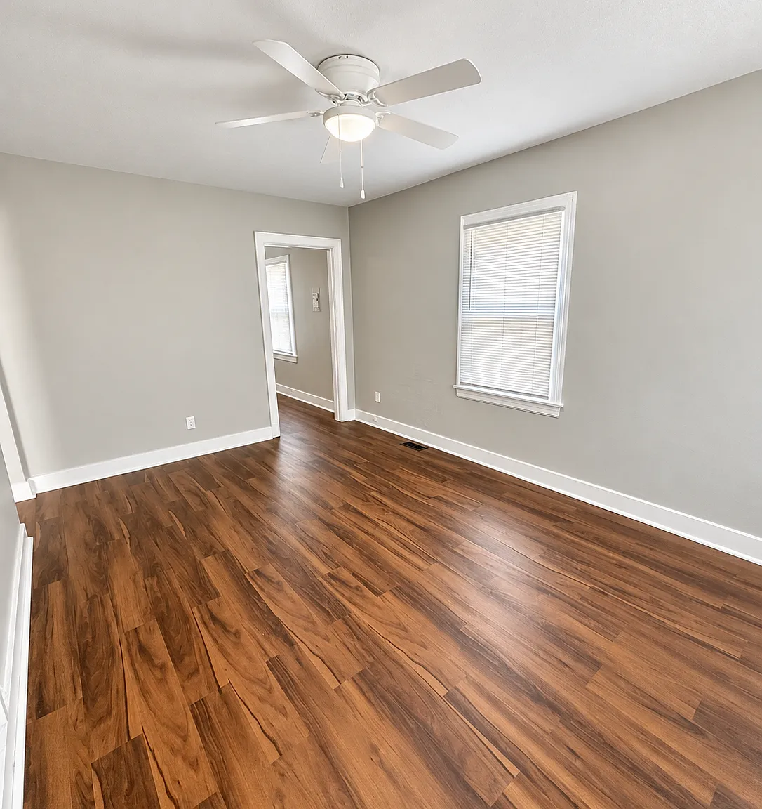 1547 Longfield Avenue - 1 — Photo 2