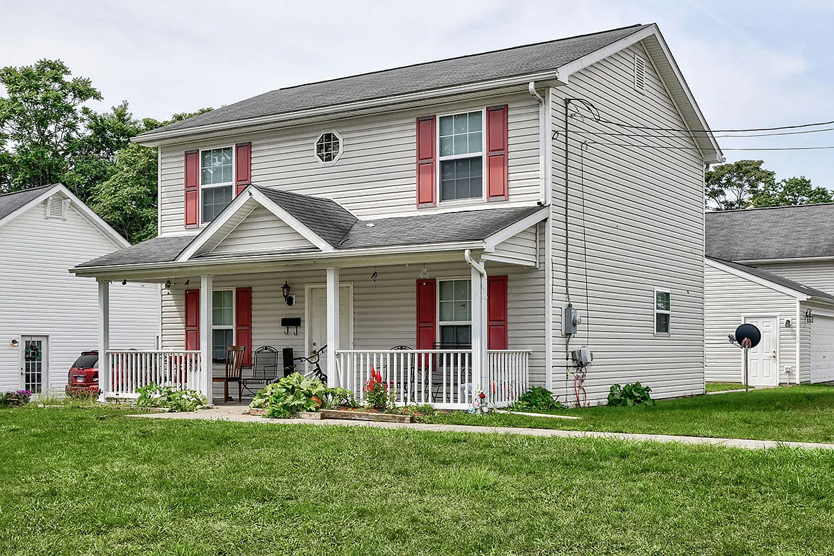 East Newark Homes — Photo 3