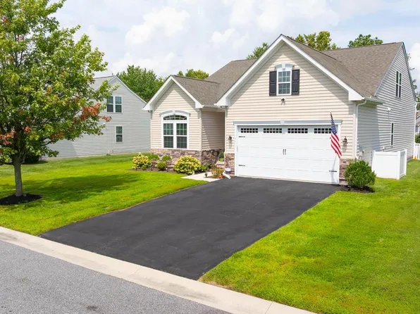 46 Fairway Dr, Ocean View, DE 19970