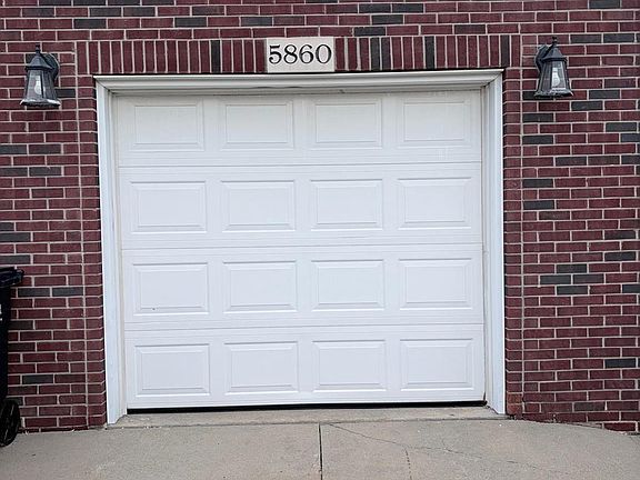 4th image of 5860 Acorn Ln