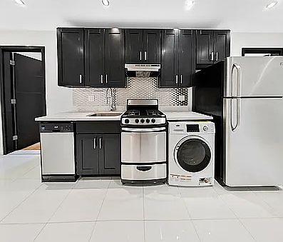 1st image of 4 Manhattan Ave APT 5A