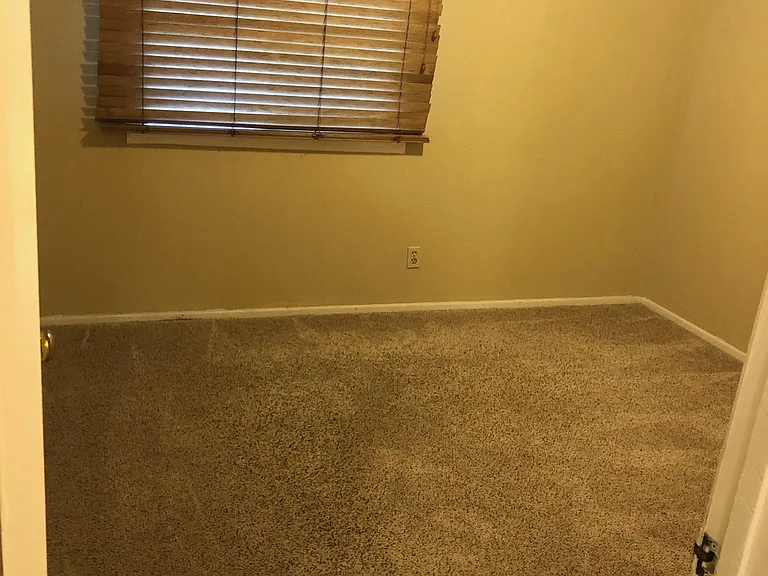 1156 Burroughs Ct — Photo 15
