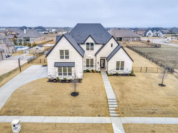 1136 Macgregor Ln, Gunter, TX 75058