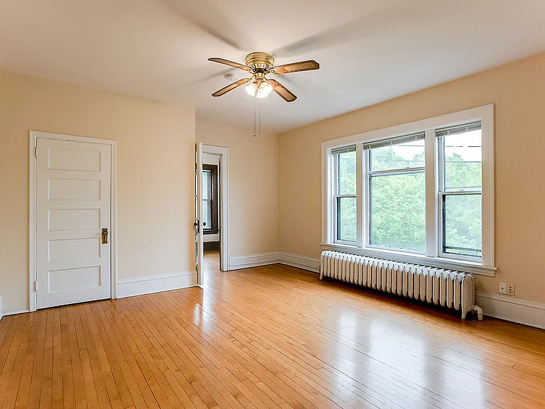 2124 Garfield Ave — Photo 13