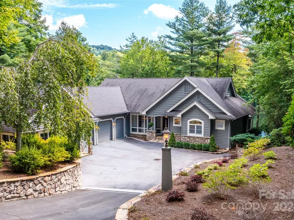 143 Lakeshore Dr, Sapphire, NC 28774