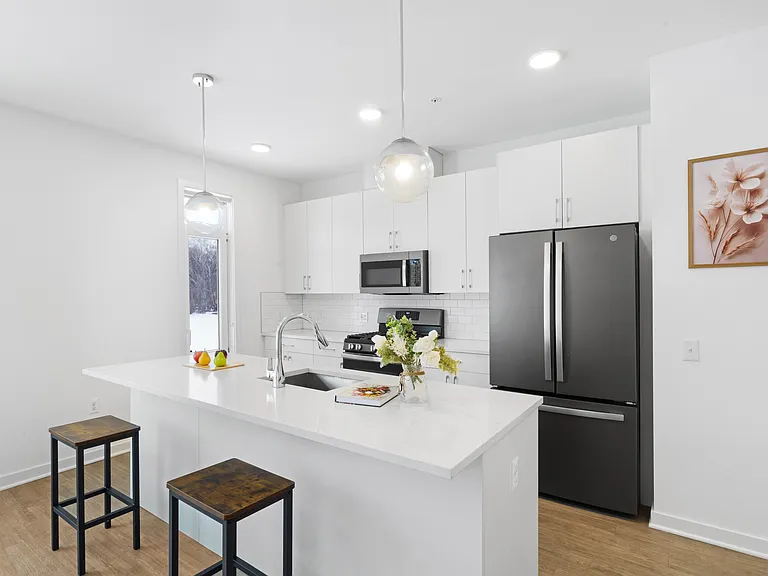 SKG Living at River Park in Union — Photo 10