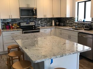 1040 Singer Dr, Riviera Beach, FL 33404