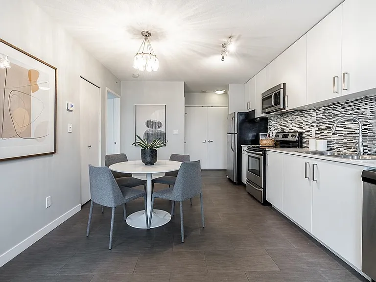 66 Cordova St W #1011 — Photo 11