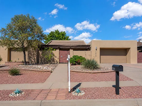 9209 Camino Cometa NE, Albuquerque, NM 87111