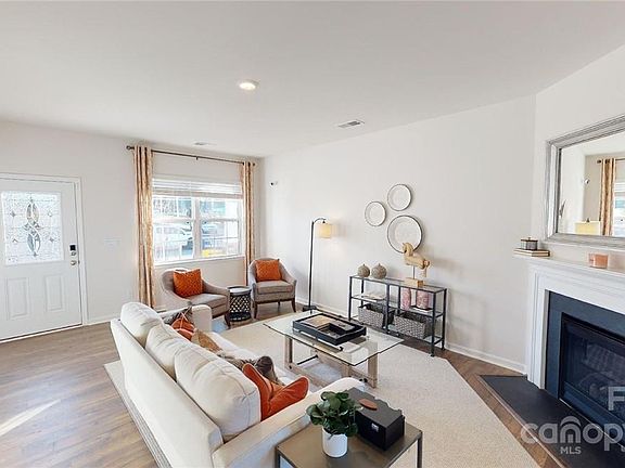 4th image of 9451 Ketchum Dr