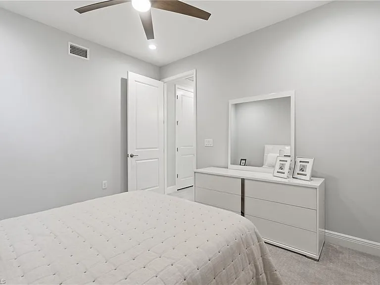 2560 Seychelles Dr #1003 — Photo 15