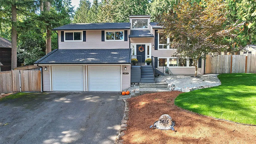3415 221st Ave SE photo 1