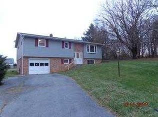 20440 Trovinger Mill Rd, Hagerstown, MD 21742