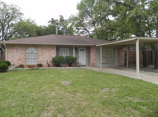 3002 Candy Ln, Bryan, TX 77803