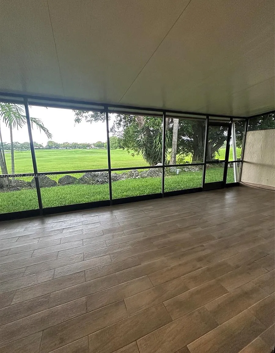 4 bed, 1934 sqft, $3,800 — Photo 3