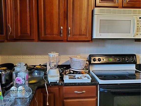 3rd image of 156 W Evans St