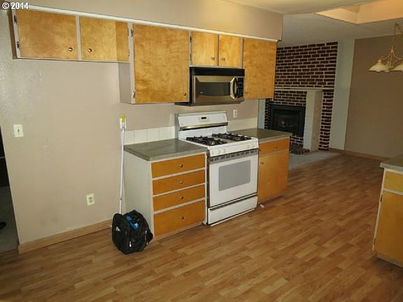 5th image of 12301 NE 27th St
