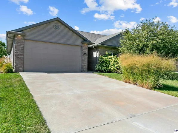 9133 S 28th St, Lincoln, NE 68516