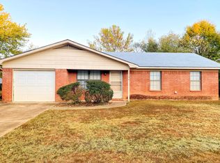 1113 N University Dr, Russellville, AR 72801