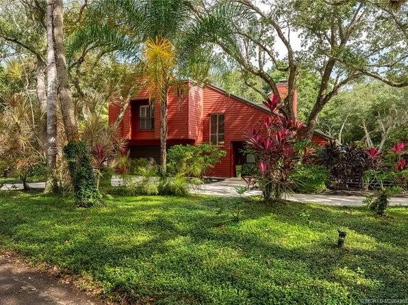 132 S River Rd, Sewalls Pt, FL 34996