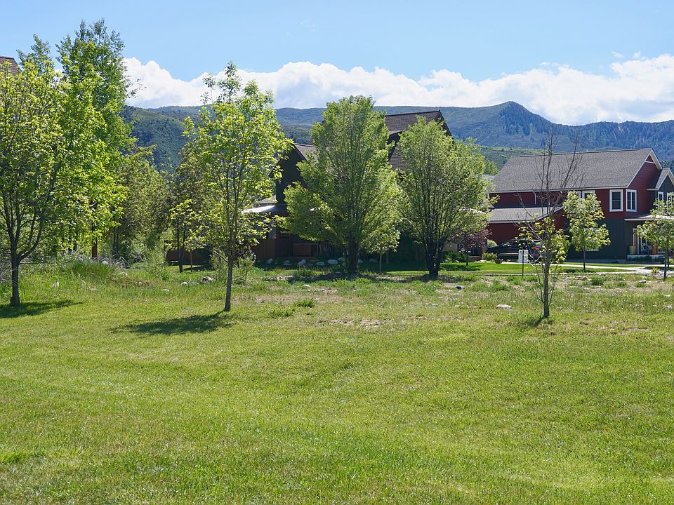 Lot location on Sopris Cir