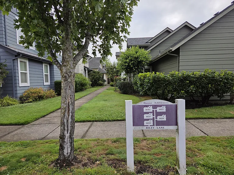1627 Riley Ln — Photo 22