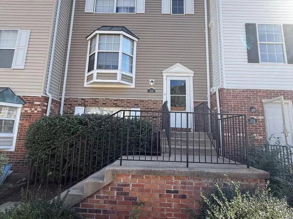 306 Westminster Ln #135, Stafford, VA 22556