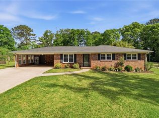 915 Pine Mnr, Marietta, GA 30066