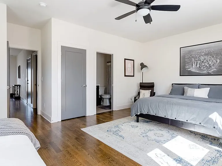 619B Moore Ave — Photo 8