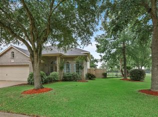 1402 Turnberry Cir, Baytown, TX 77523
