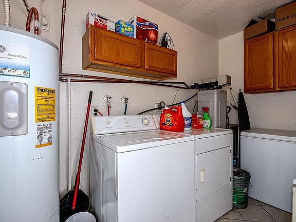 5th image of 2306 E Juanita Ave