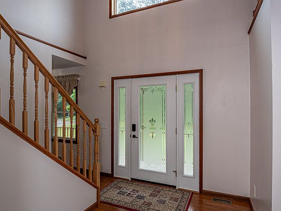 5th image of 1083 W Holton Whitehall Rd