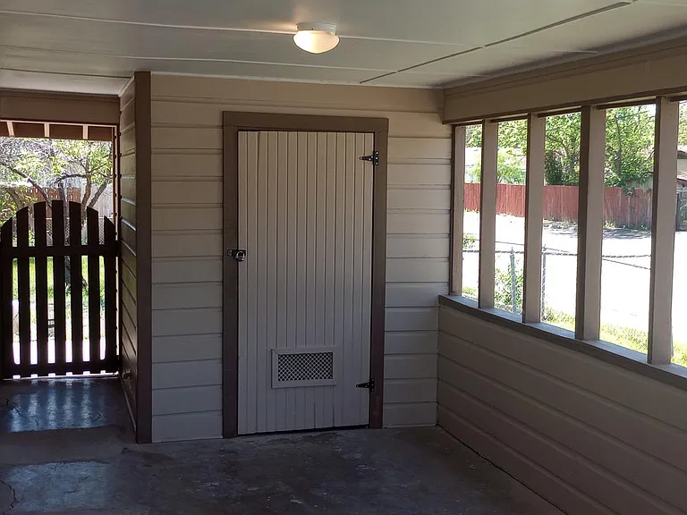 146 Ewing Pl — Photo 13