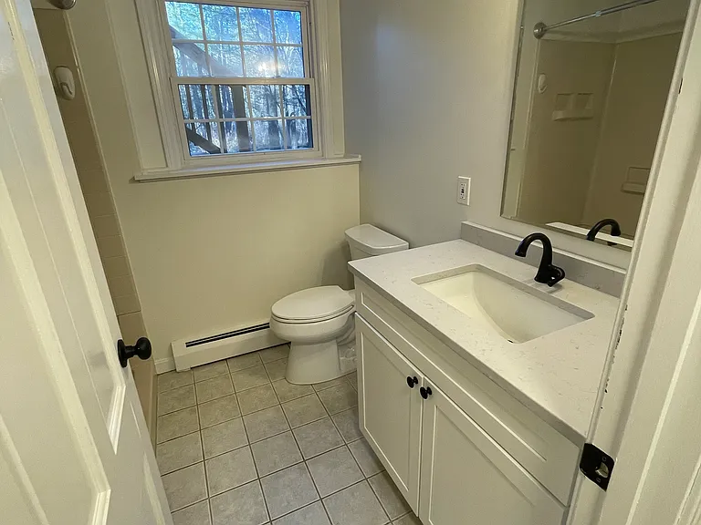 10 Cranberry Ln #A — Photo 7