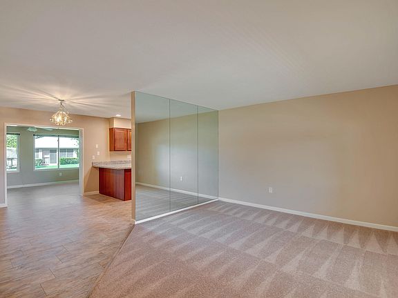 4th image of 10137 W Bolivar Dr