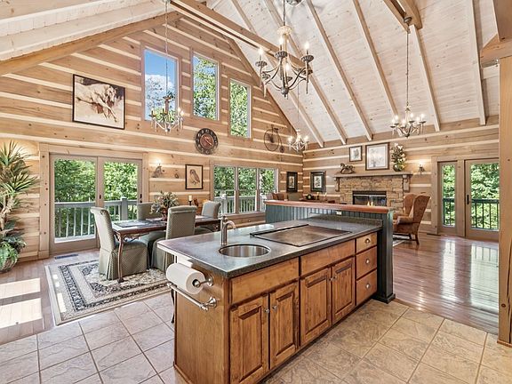 12th image of this home