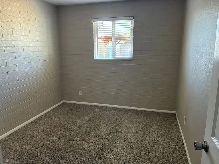 3426 E Hillery Dr — Photo 18