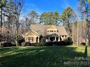 152 White Horse Dr, Mooresville, NC 28117